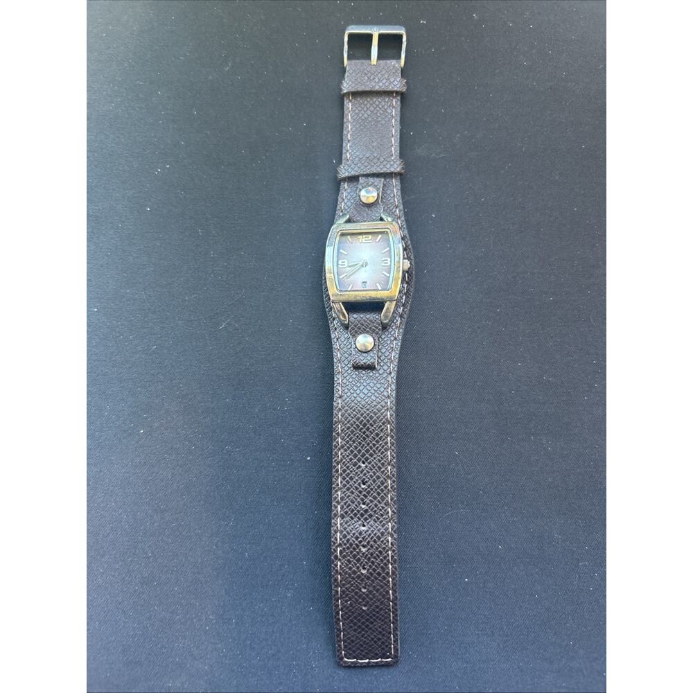 Silver Tone Brown Strap Band Women’s Quartz Watch - Picture 2 of 4